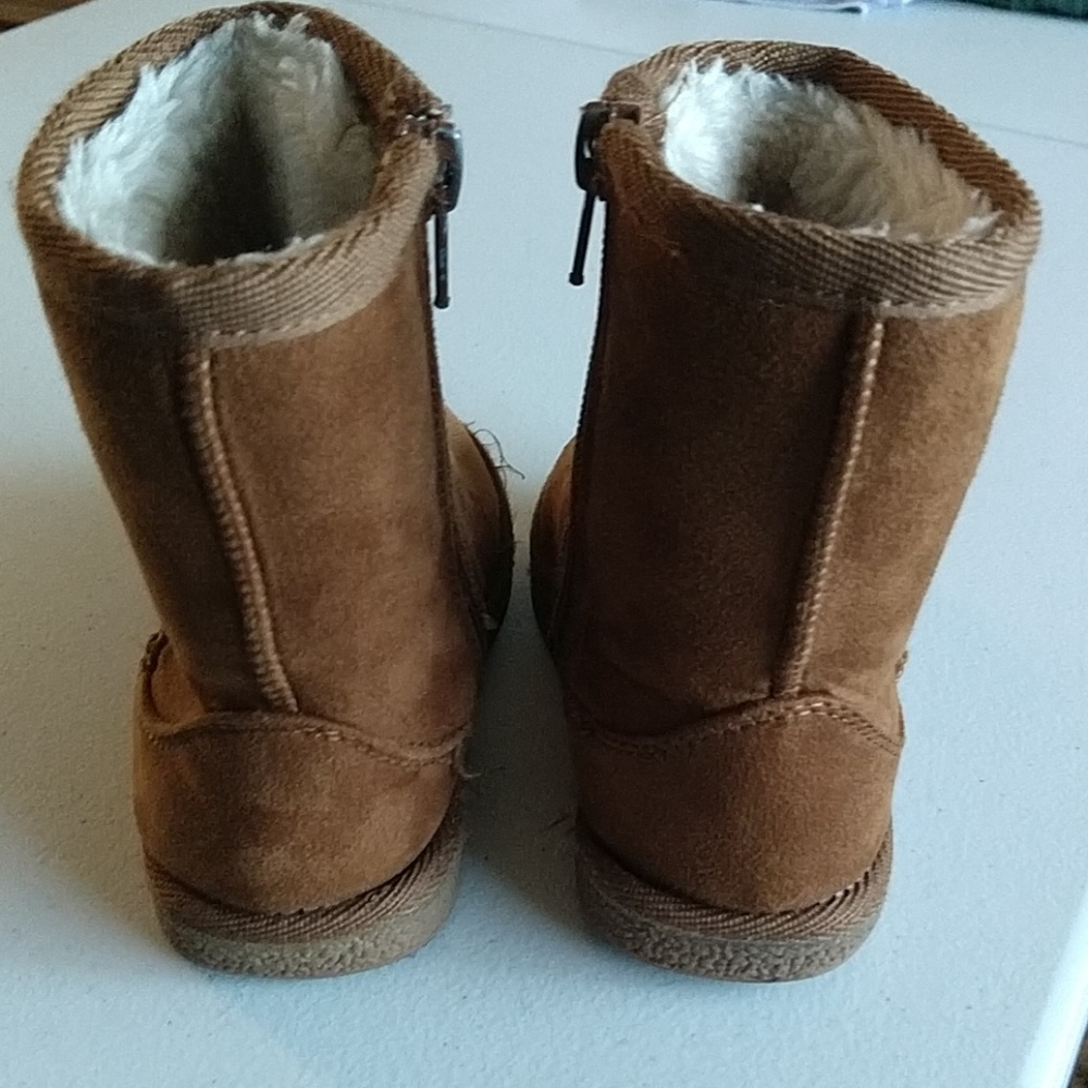 Winter Boots - Picture 8 of 8